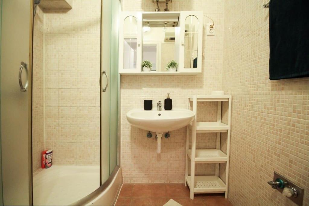 Nefelejcs Near The Keleti Railway Station Apartment Budapest Ngoại thất bức ảnh